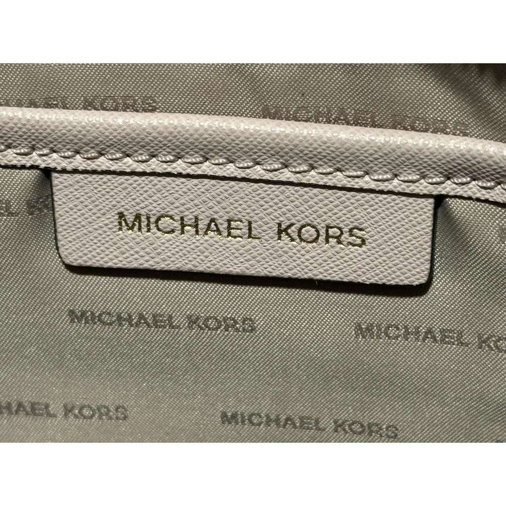 MICHAEL KORS Jet Set Travel Large Crossbody & Wallet‎ Set Perforated Light Pink